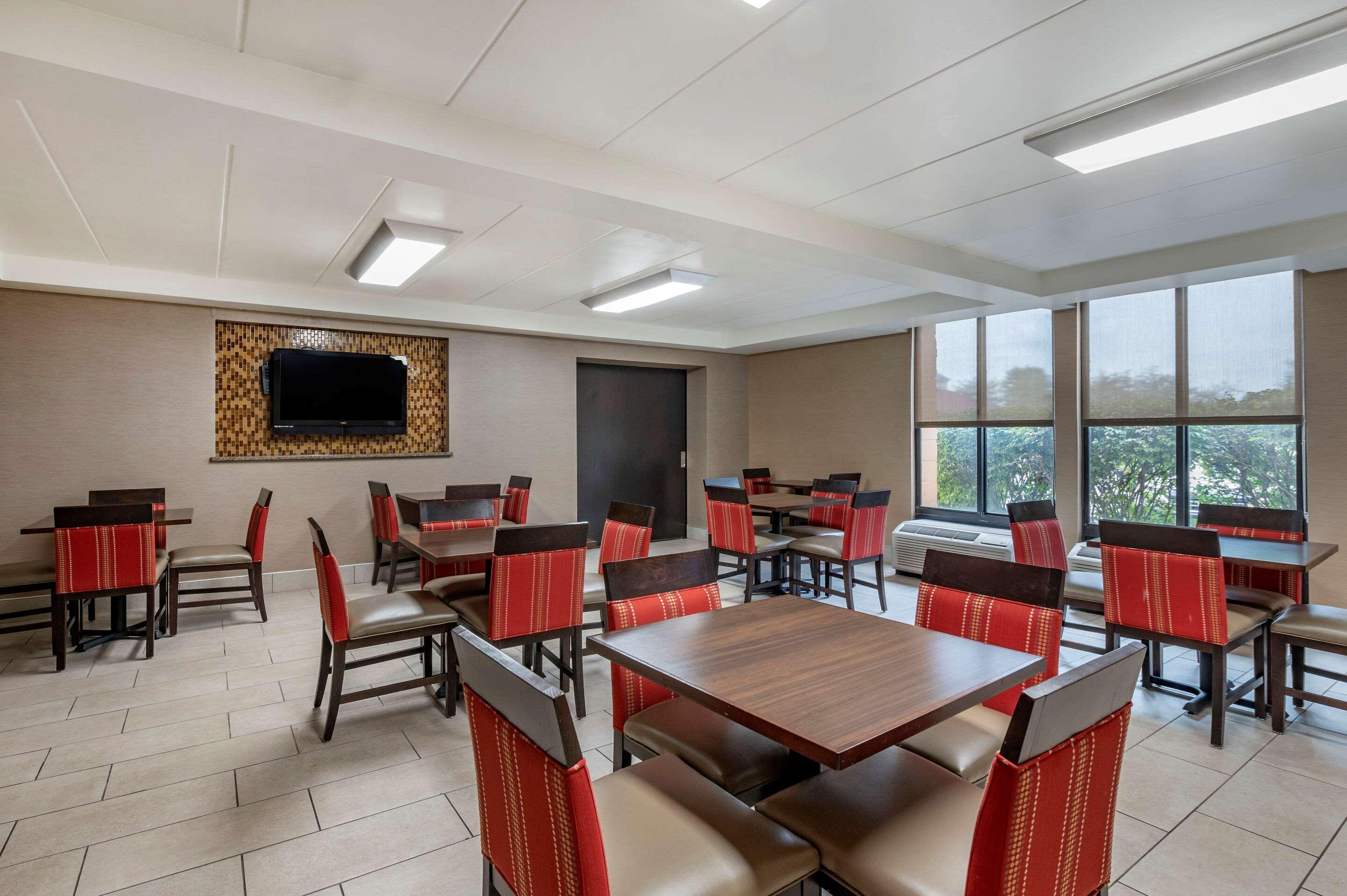 Comfort Inn Northeast Mason Exteriér fotografie